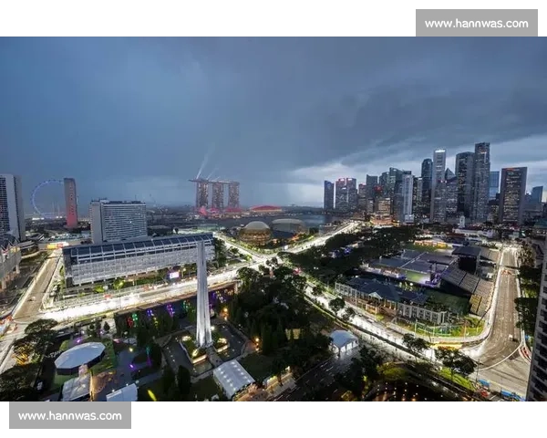 不止是速度，新加坡夜间赛道的光影之魅！