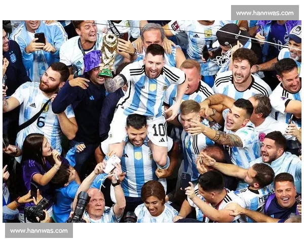 巨星的绝唱！梅西内马尔最后的探戈，谁能捧起大力神杯