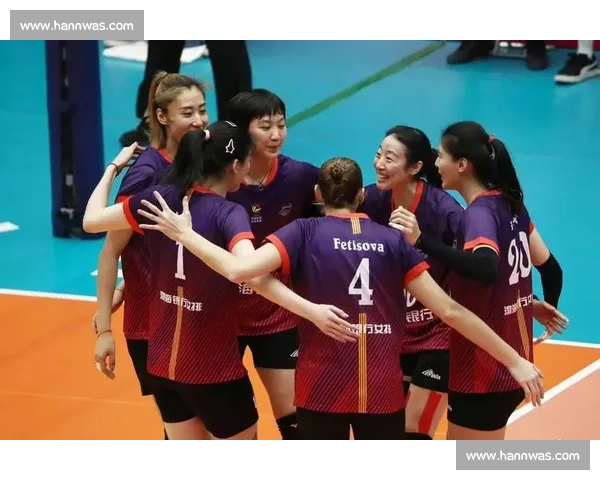 神秘面纱！排球直播，揭秘国家队训练日常，看看他们有多拼！