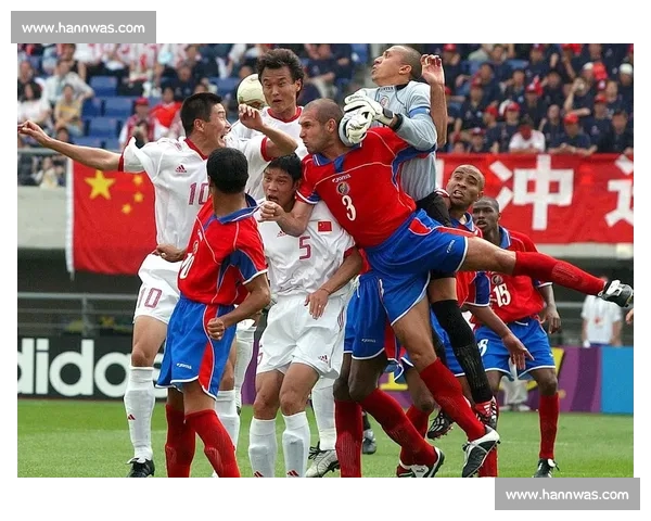 传奇不老！世界杯经典瞬间，永恒的足球精神！